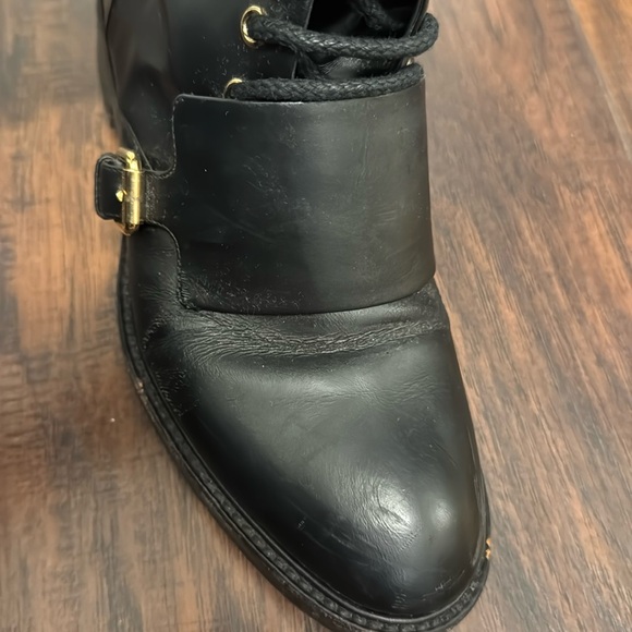 Luis Vuitton Black Leather women’s Boots - Picture 2 of 8